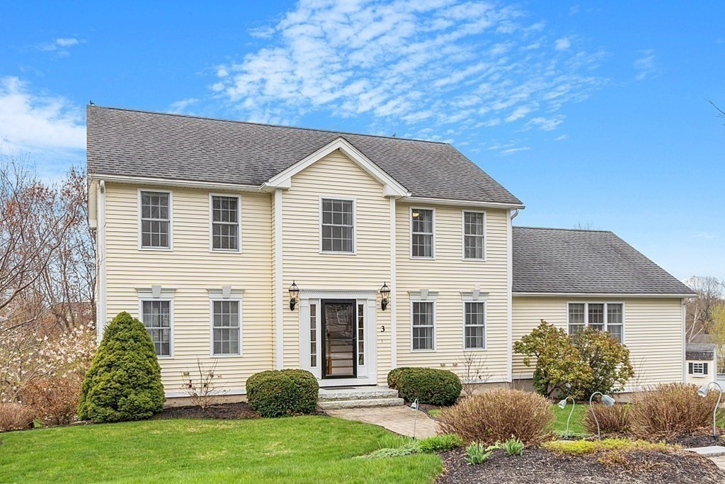 3 William Circle Rutland, MA 01543 - Photo 38 of 42 a front view of a house with a yard