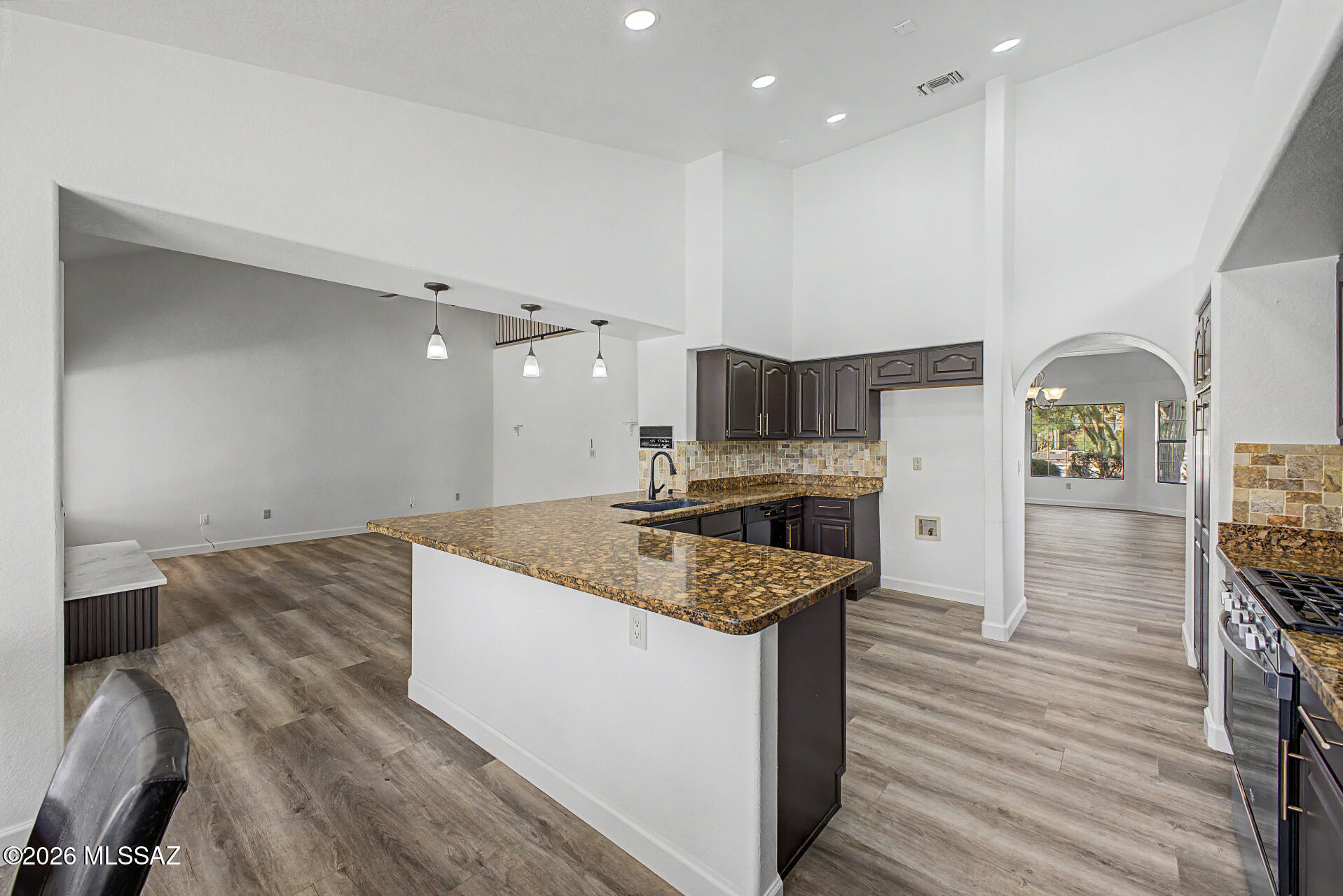 235 Marlboro Road Oro Valley, AZ 85755 - Photo 15 of 48 14 - Marlboro