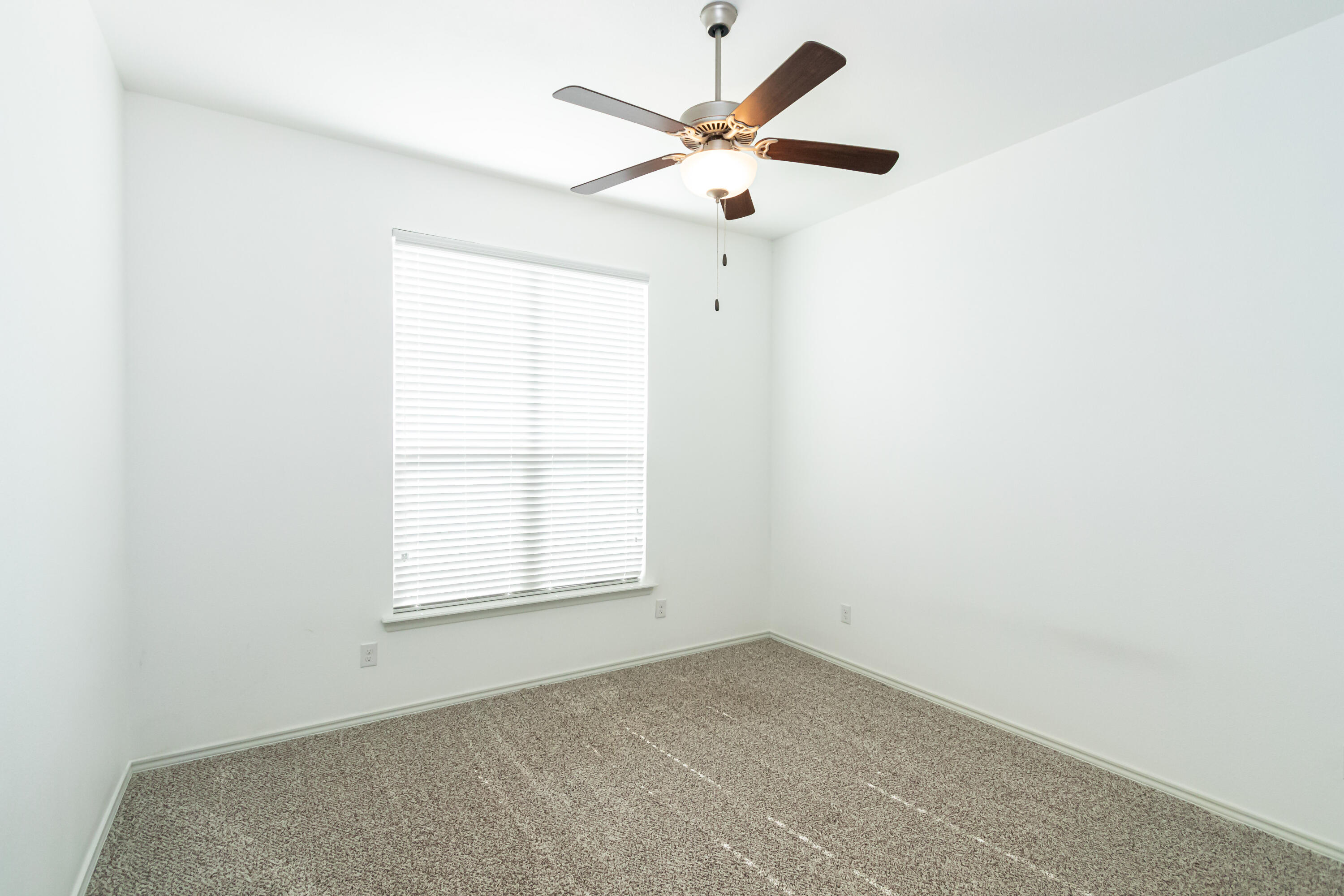 9610 Kline Avenue Lubbock, TX 79424 - Photo 16 of 24 9610 Kline-65