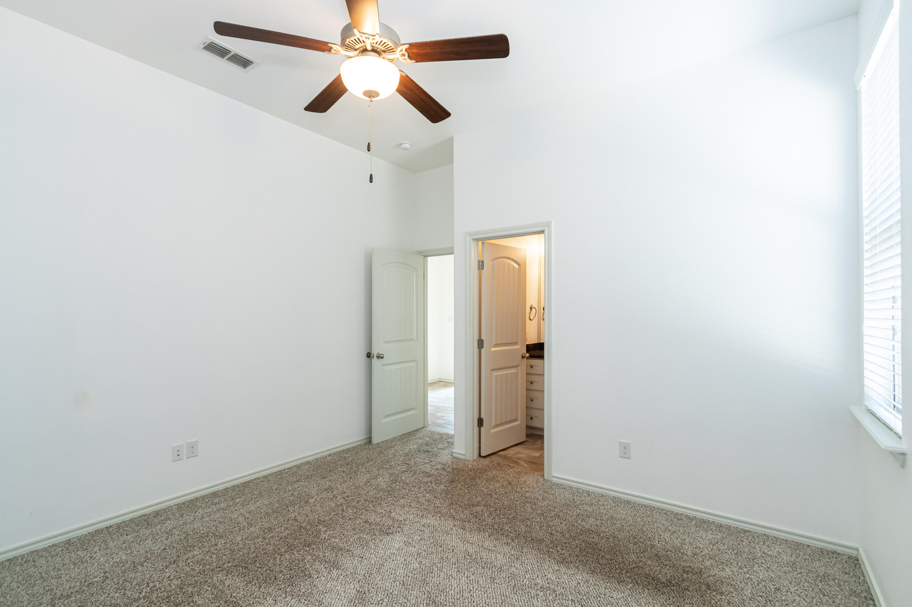 9610 Kline Avenue Lubbock, TX 79424 - Photo 19 of 24 9610 Kline-71