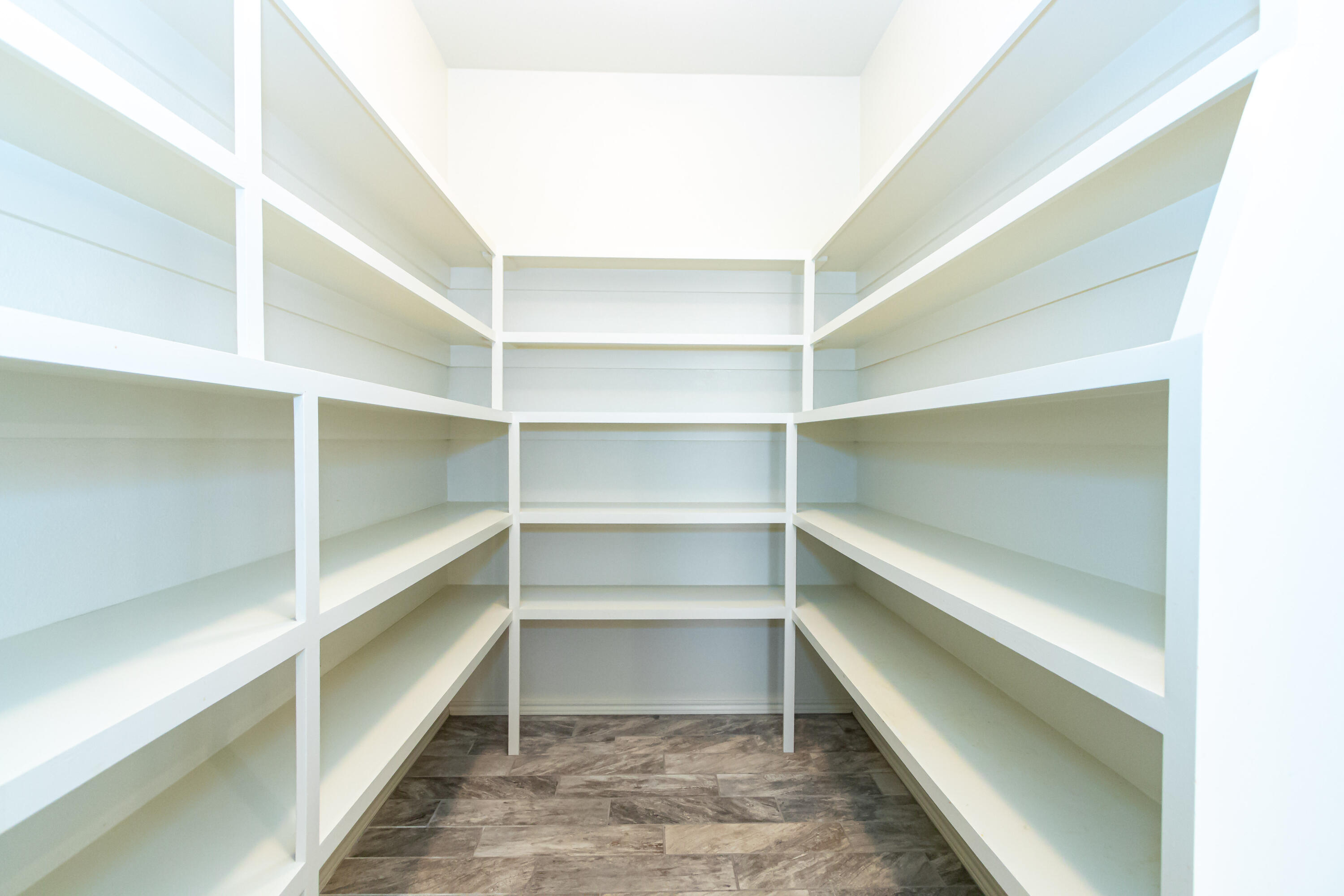 9610 Kline Avenue Lubbock, TX 79424 - Photo 9 of 24 9610 Kline-46