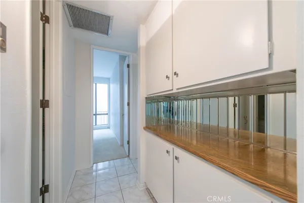 $599,000 | 5340 Yarmouth Avenue, Unit 205, Encino, CA 91316