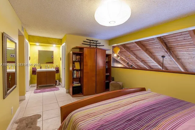 $3,200 | 13163 Southwest 15th Lane, Unit 13163, Miami, FL 33184