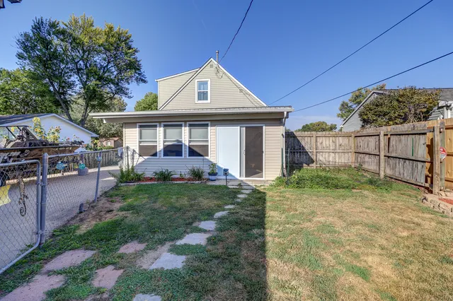 $123,500 | 1417 10th Avenue, Rock Falls, IL 61071