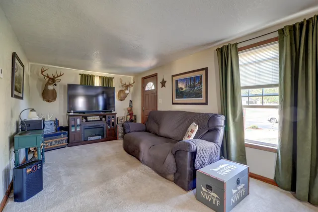 $123,500 | 1417 10th Avenue, Rock Falls, IL 61071