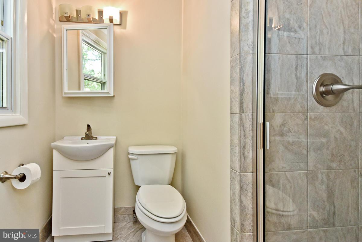 2303 Pinefield Road Waldorf, MD 20601 - Photo 22 of 30 Bath