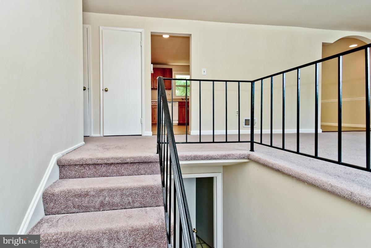 2303 Pinefield Road Waldorf, MD 20601 - Photo 5 of 30 Interior (General)