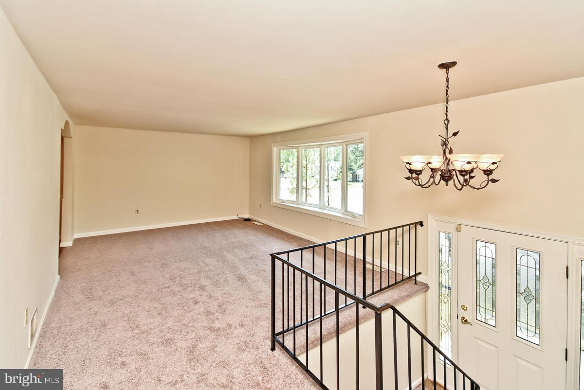 2303 Pinefield Road Waldorf, MD 20601 - Photo 7 of 30 Interior (General)