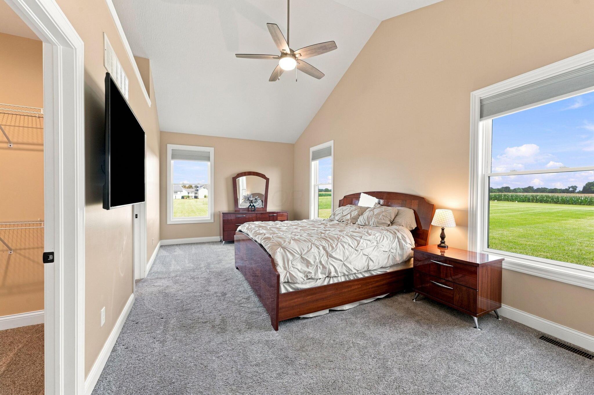6548 Basil Western Road Northwest Carroll, OH 43112 - Photo 38 of 107 Primary bedroom
