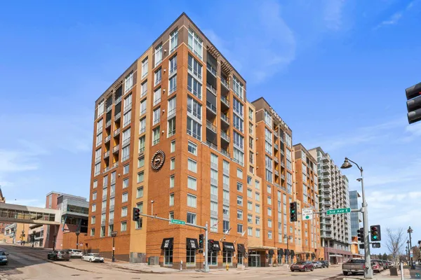 $985,000 | 311 East Superior Street, Unit 1006, Duluth, MN 55802