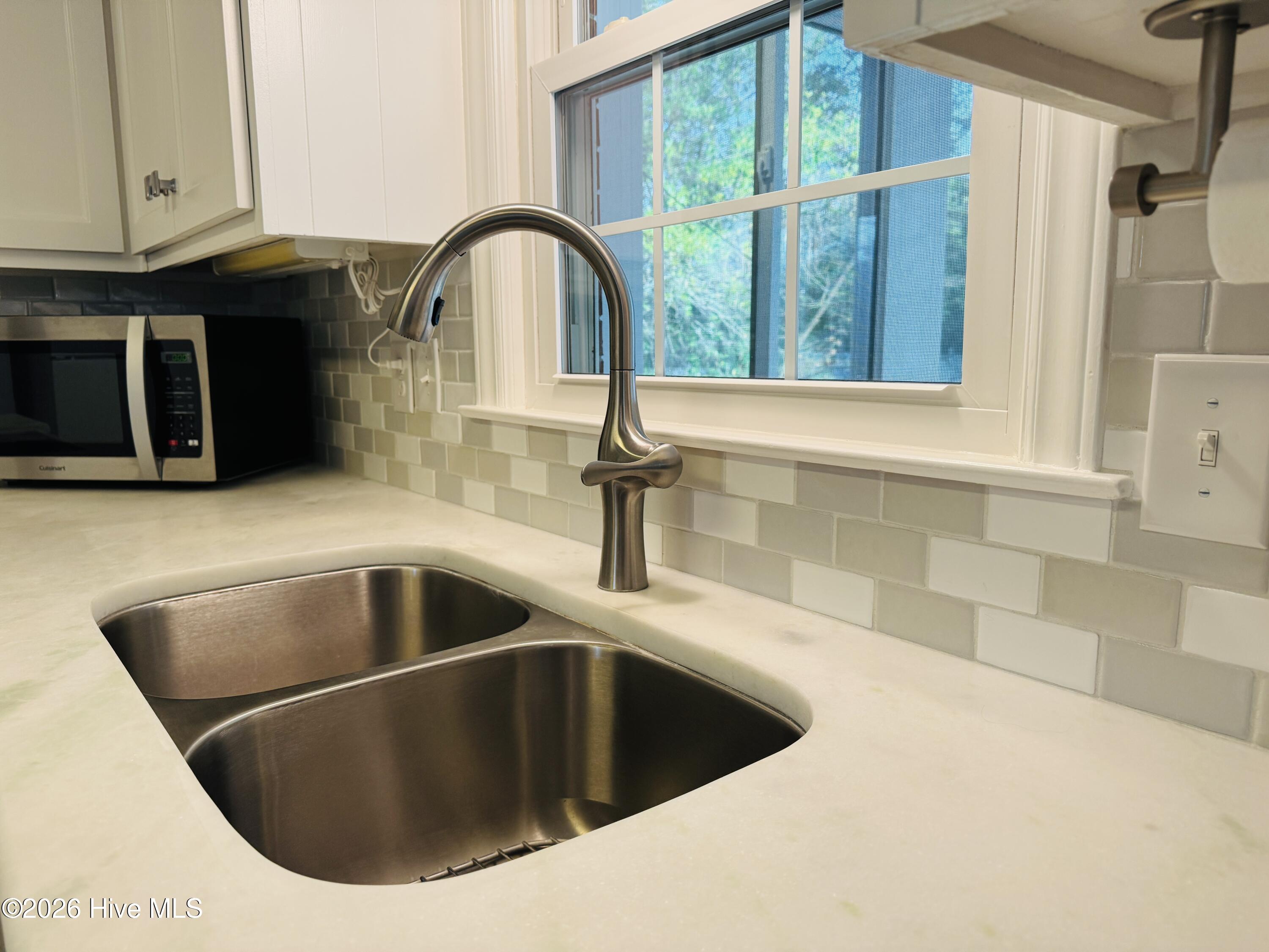 1814 A Tryon Road New Bern, NC 28560 - Photo 11 of 38 IMG_1241