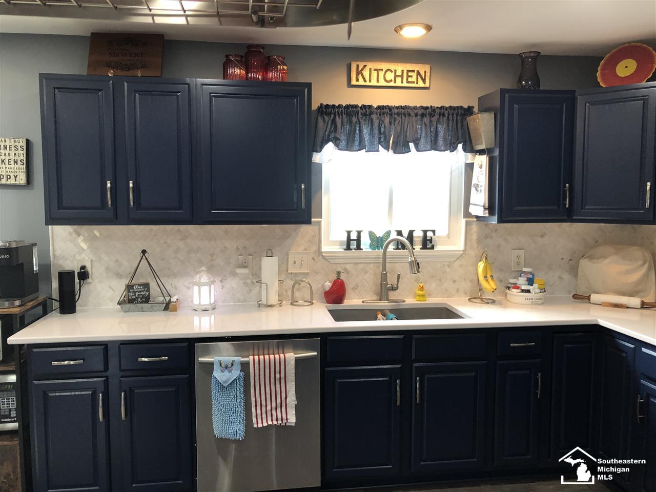 6665 Stadler Road Monroe, MI 48162 - Photo 8 of 36