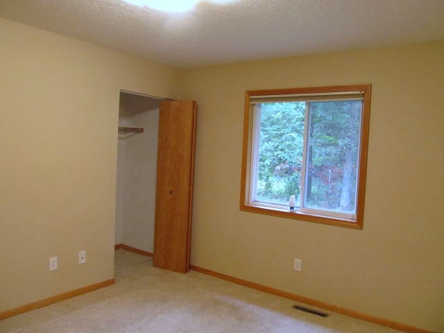7655 Praha Street Interlochen, MI 49643 - Photo 14 of 18 1805560-13.JPG