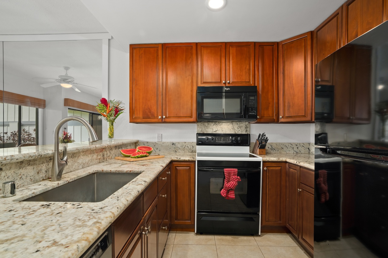 1565 Pe'e Road, Unit 416 Koloa, HI 96756 - Photo 9 of 28