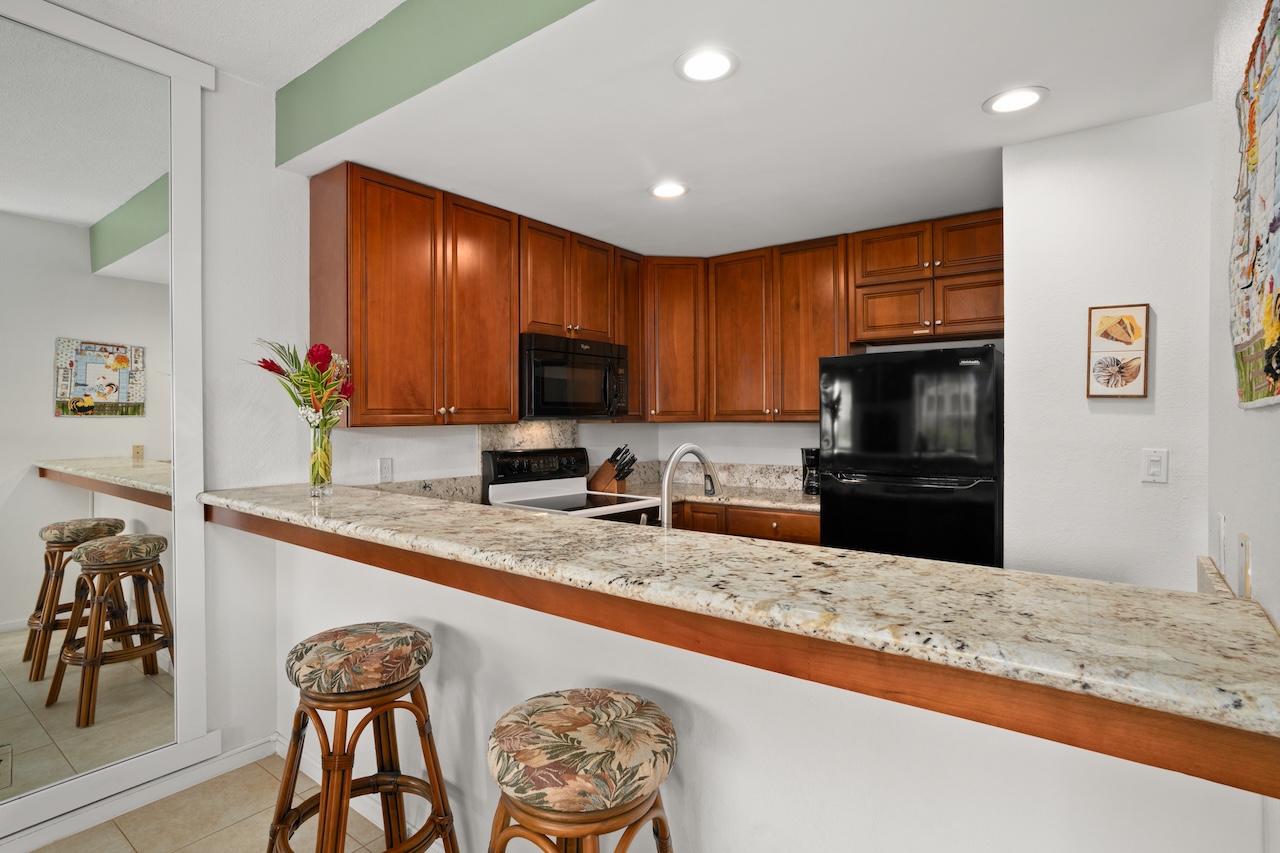 1565 Pe'e Road, Unit 416 Koloa, HI 96756 - Photo 10 of 28