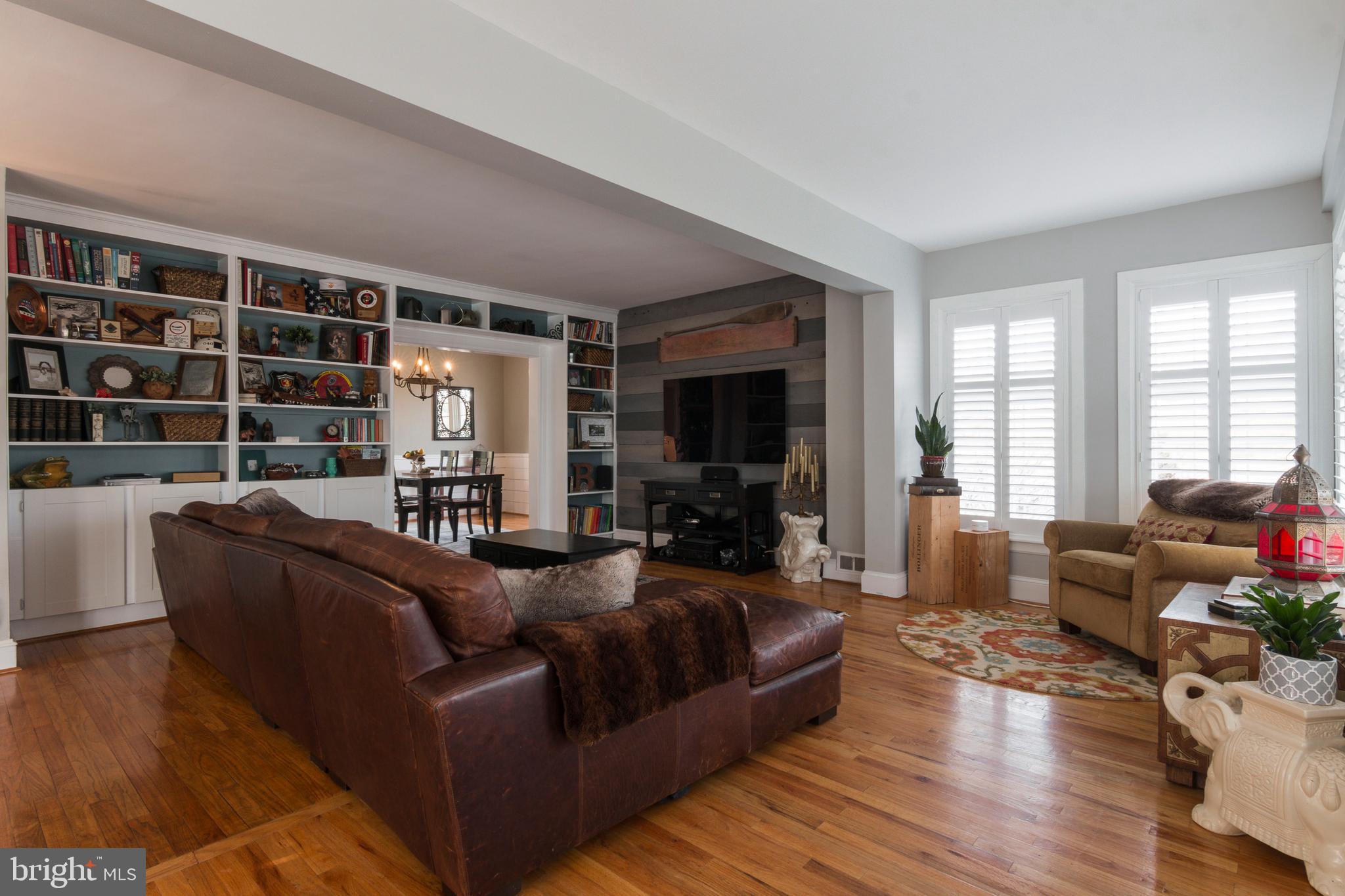 205 Laurel Road Linthicum Heights, MD 21090 - Photo 17 of 48 Gorgeous Built Ins!