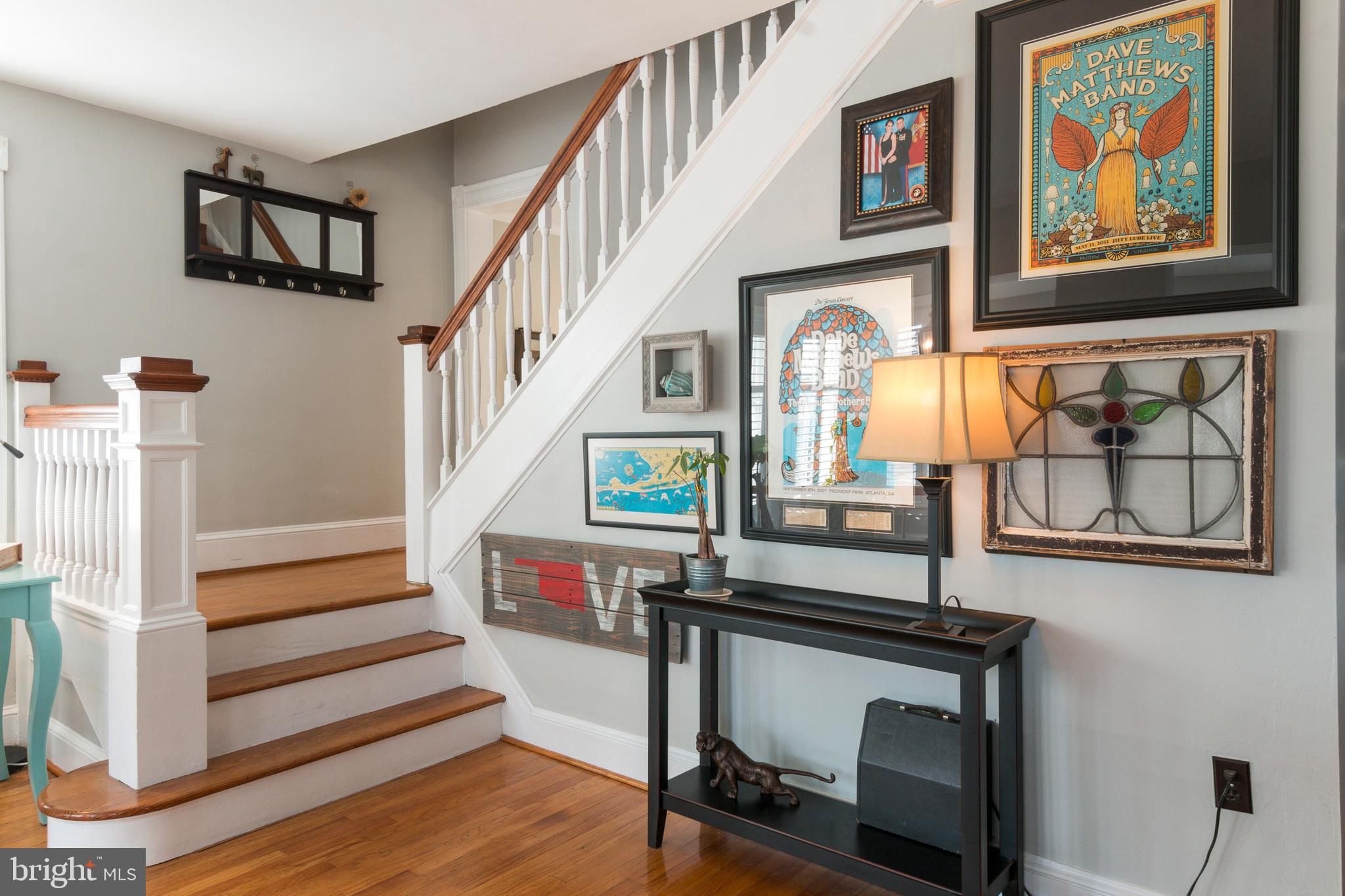 205 Laurel Road Linthicum Heights, MD 21090 - Photo 25 of 48 Charm and style.