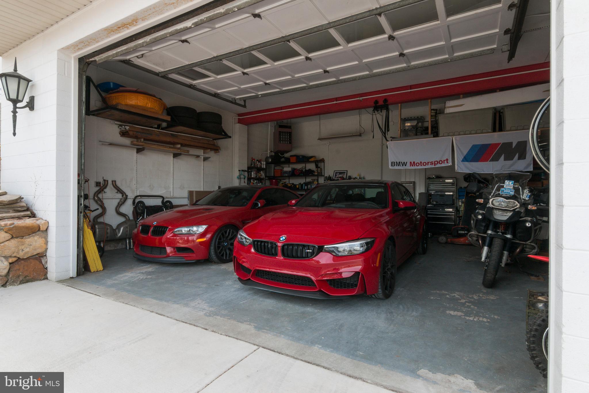 205 Laurel Road Linthicum Heights, MD 21090 - Photo 36 of 48 Car Enthusiast! with LIFT!