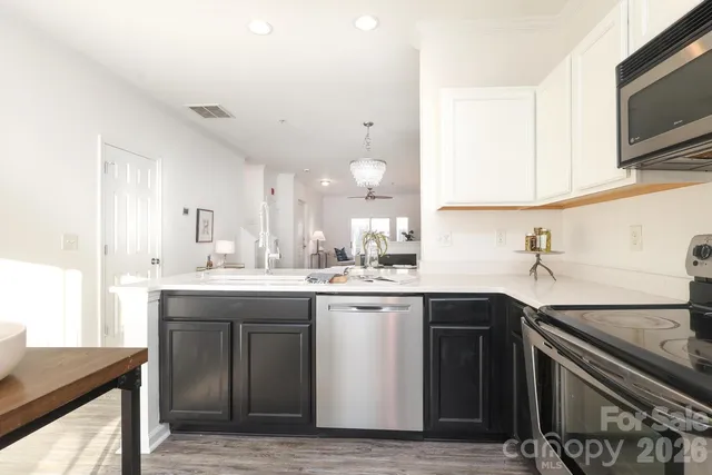 $385,000 | 518 Donatello Avenue, Charlotte, NC 28205