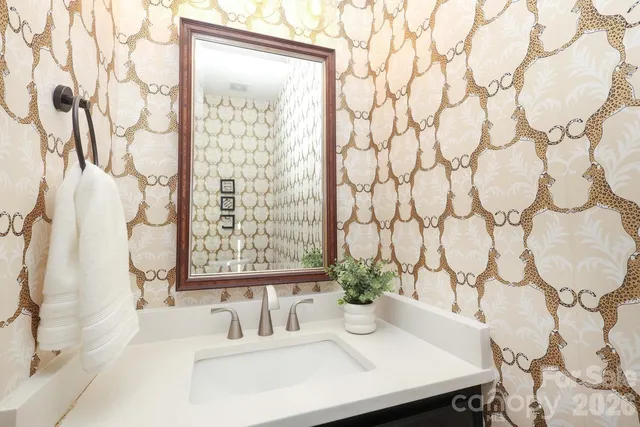 $385,000 | 518 Donatello Avenue, Charlotte, NC 28205