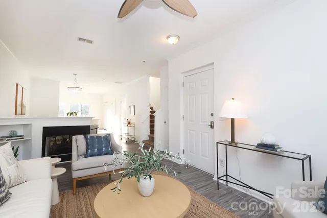 $385,000 | 518 Donatello Avenue, Charlotte, NC 28205