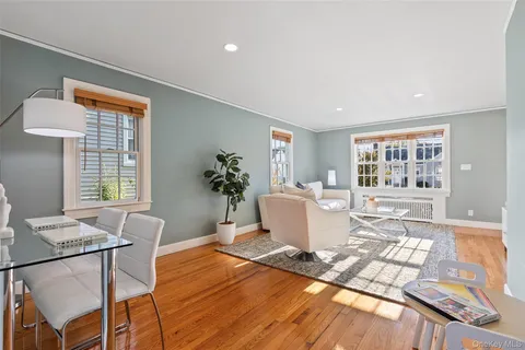 $999,000 | 215 Frank Avenue, Mamaroneck, NY 10543