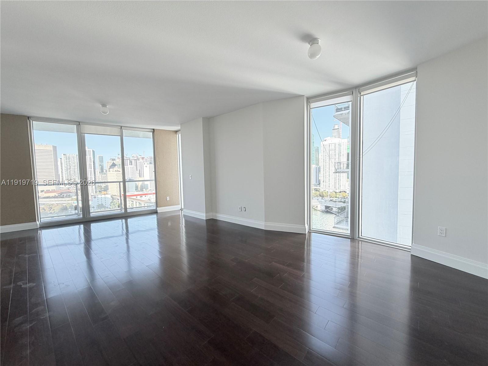 185 Southwest 7th Street, Unit 2011 Miami, FL 33130 - Photo 12 of 44