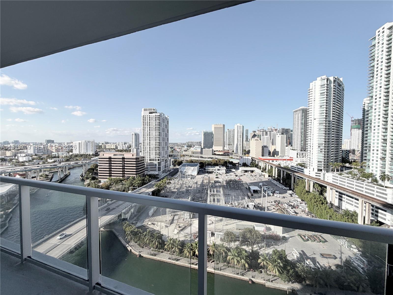 185 Southwest 7th Street, Unit 2011 Miami, FL 33130 - Photo 15 of 44