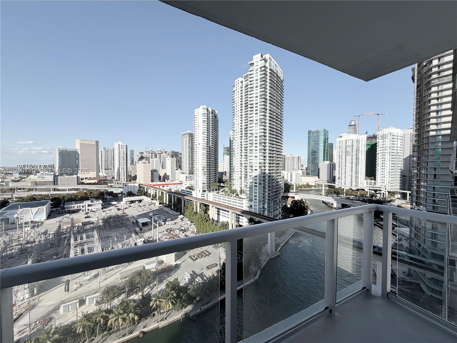 185 Southwest 7th Street, Unit 2011 Miami, FL 33130 - Photo 26 of 44