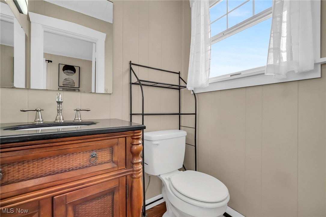 404 Niles Vienna Road Vienna, OH 44473 - Photo 16 of 48 Bathroom with vanity and toilet