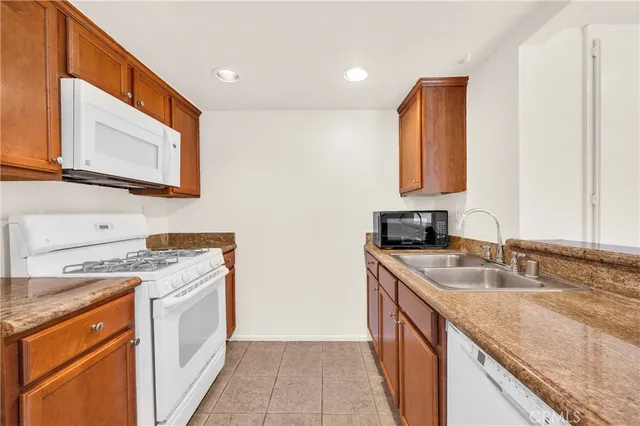 $385,000 | 1110 West Blaine Street, Unit 102, Riverside, CA 92507