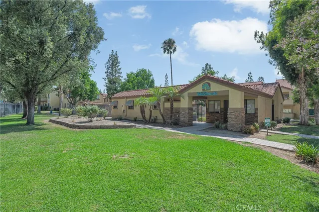 $385,000 | 1110 West Blaine Street, Unit 102, Riverside, CA 92507