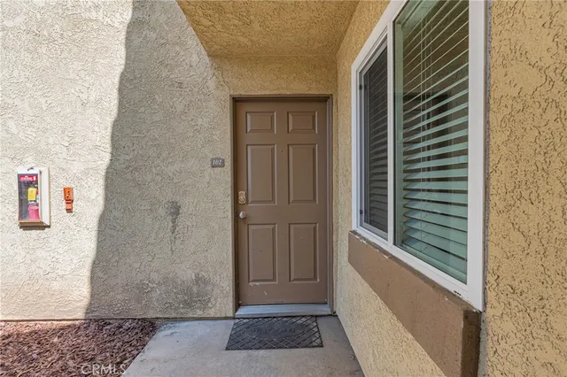 $385,000 | 1110 West Blaine Street, Unit 102, Riverside, CA 92507