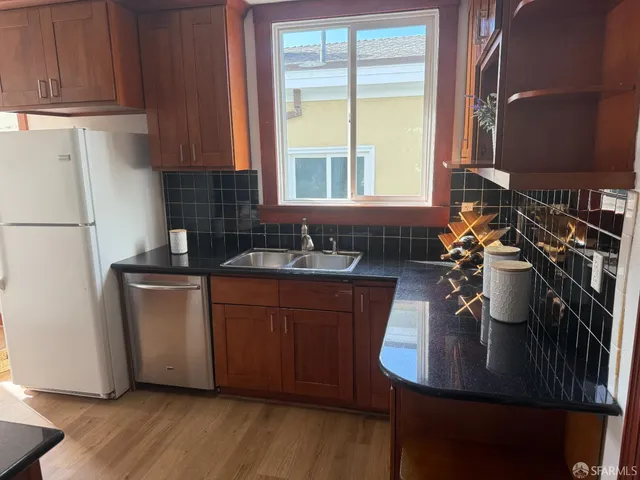 $899,000 | 8122 Geary Boulevard, San Francisco, CA 94121