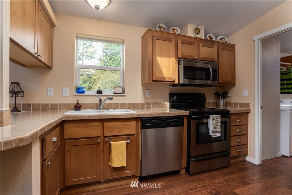 40365 Challenger Road Concrete, WA 98237 - Photo 7 of 25 Gallery Image 7