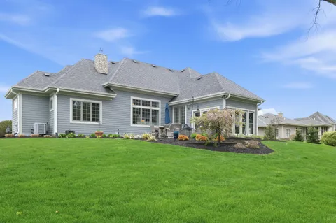 $1,300,000 | 236 Four Winds Court, Hartland, WI 53029