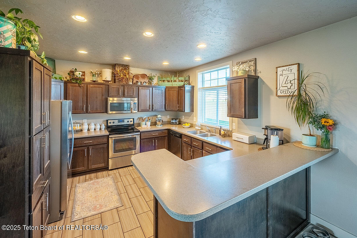 350 Little Greys Loop Etna, WY 83118 - Photo 11 of 29 Ottley int 2796