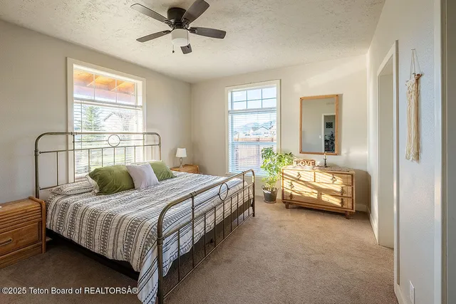 $625,000 | 350 Little Greys Loop, Etna, WY 83118