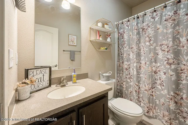 $625,000 | 350 Little Greys Loop, Etna, WY 83118