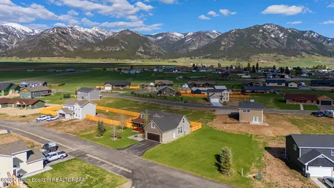 $625,000 | 350 Little Greys Loop, Etna, WY 83118