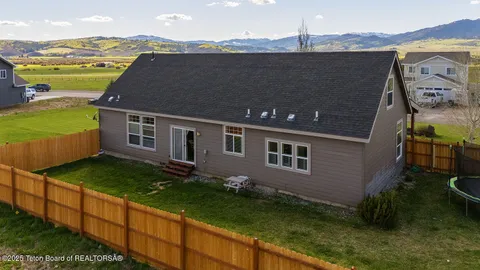 $625,000 | 350 Little Greys Loop, Etna, WY 83118