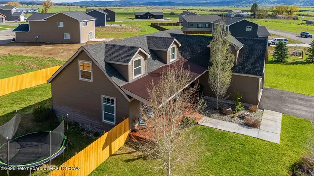 $625,000 | 350 Little Greys Loop, Etna, WY 83118