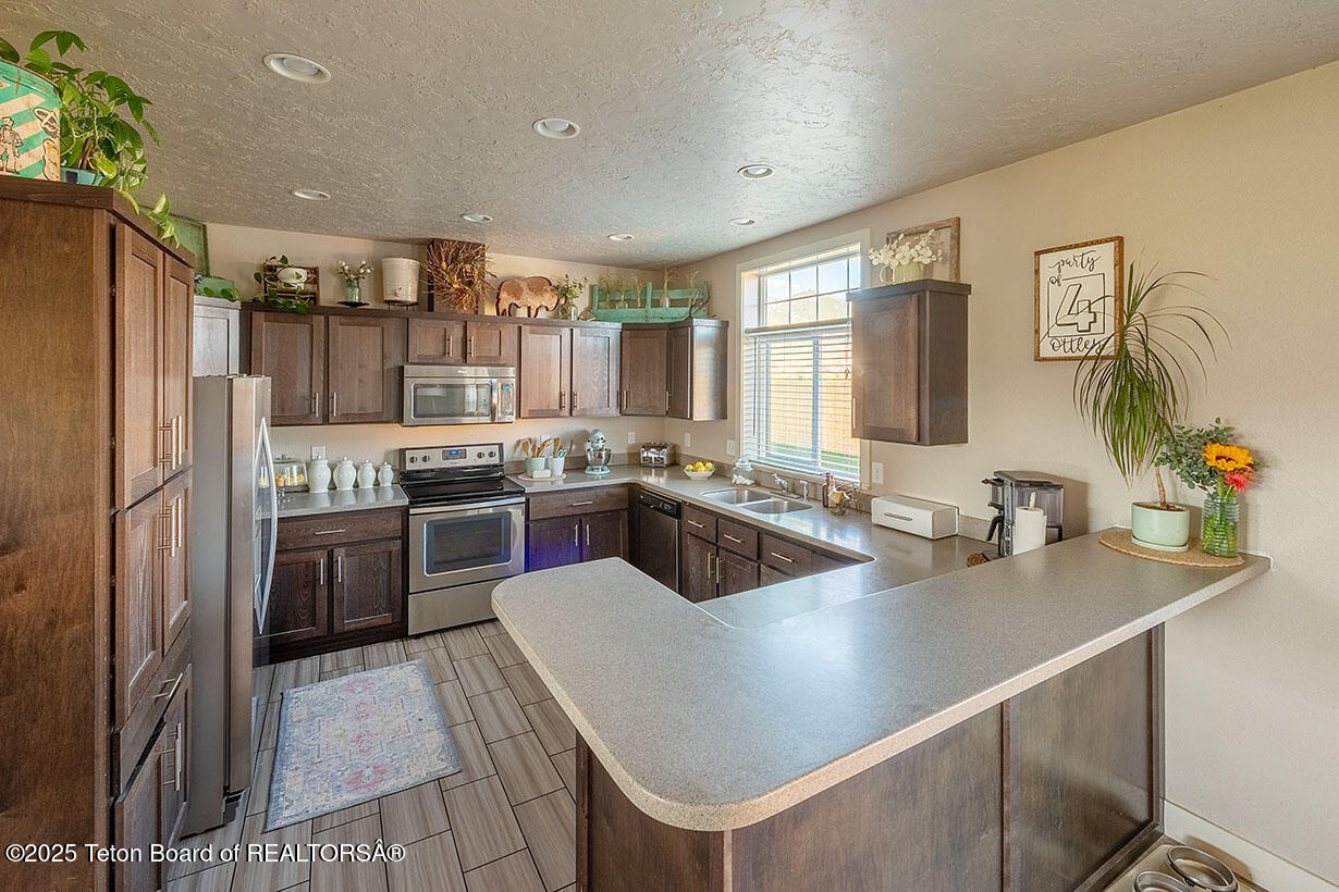 350 Little Greys Loop Etna, WY 83118 - Photo 10 of 29 Ottley int 2791