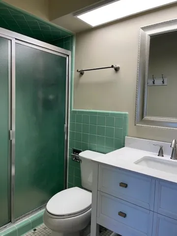 $1,685 | 4400 Poplar Avenue, Unit 41, Memphis, TN 38117