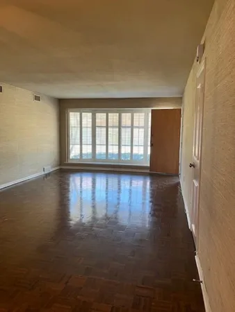 $1,650 | 4400 Poplar Avenue, Unit 41, Memphis, TN 38117
