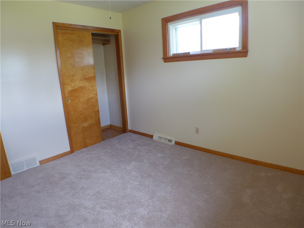 19315 Homeway Road Cleveland, OH 44135 - Photo 17 of 29