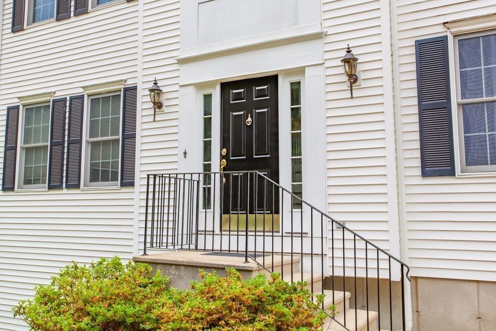 7 Aspen Road Shrewsbury, MA 01545 - Photo 3 of 42 Gallery Image 3