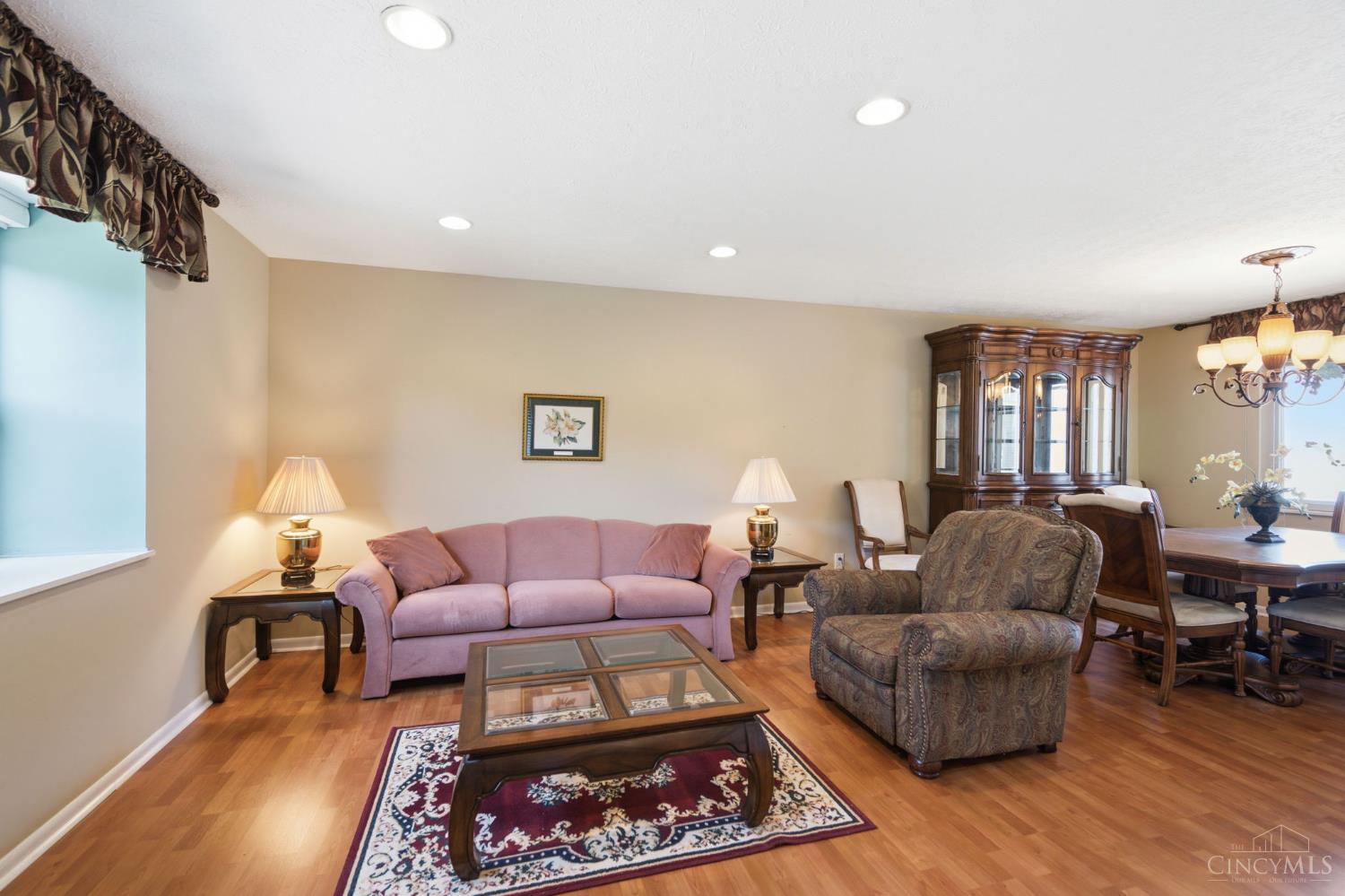2 Boxwood Court Springdale, OH 45246 - Photo 6 of 53