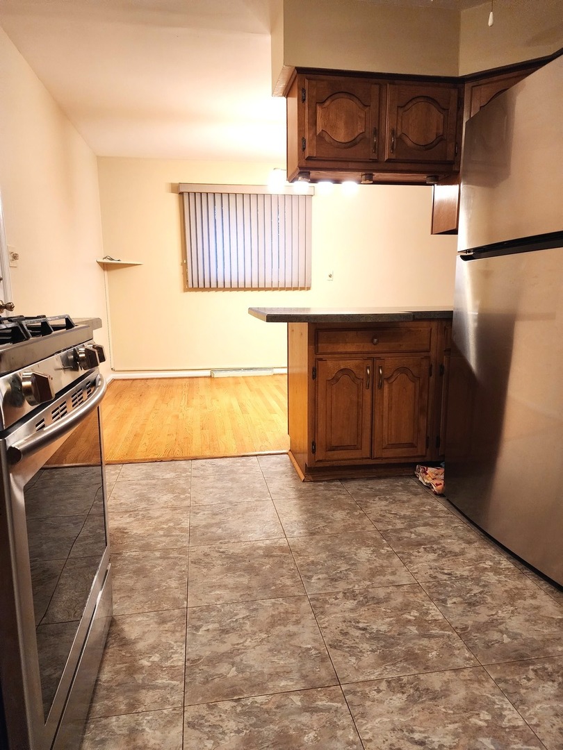 209 North Stevenson Lane Mount Prospect, IL 60056 - Photo 8 of 19