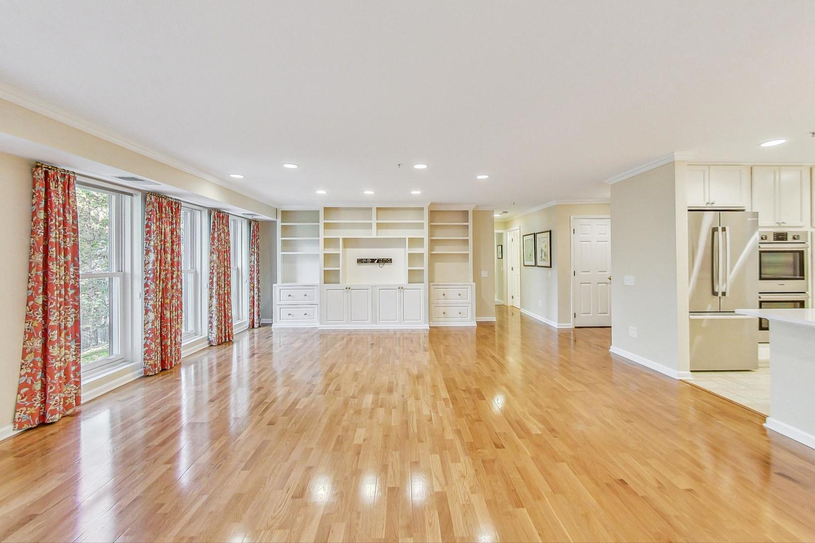 380 Green Bay Road, Unit 3C Winnetka, IL 60093 - Photo 6 of 24 Gallery Image 6
